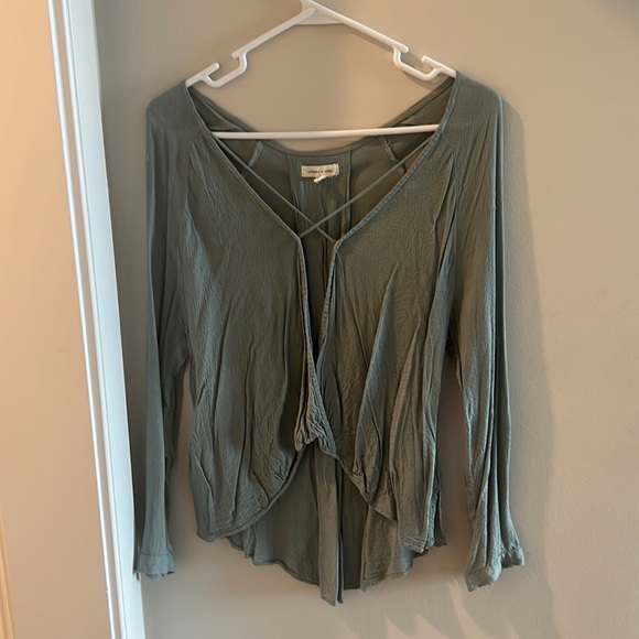 Urban Outfitters: Teal Top - Picture 1 of 3